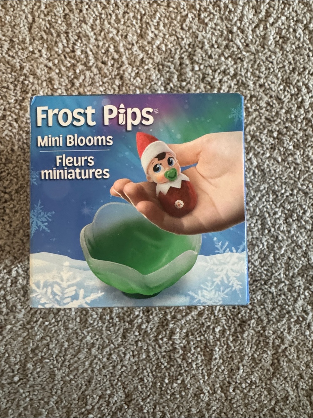 Elf on Shelf Frost Pips Mini Blooms Baby Elf - Picture 3 of 4